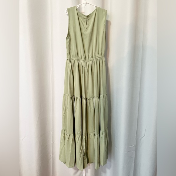 Urban Threads Tiered Ruffle Dress - Picture 4 of 4